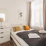 Corvin - Uelloi Serviced Apartament Budapeszt