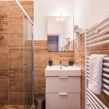 Corvin - Uelloi Serviced Apartmán Budapešť