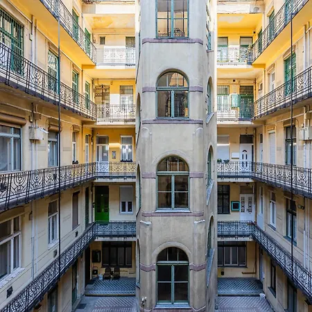 דירה Corvin - Uelloi Serviced *