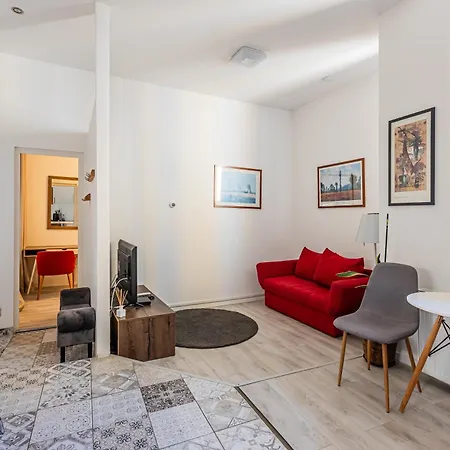 Corvin - Uelloi Serviced