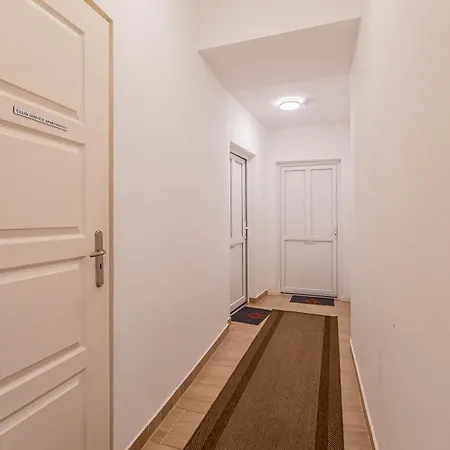 Corvin - Uelloi Serviced * Budapešť