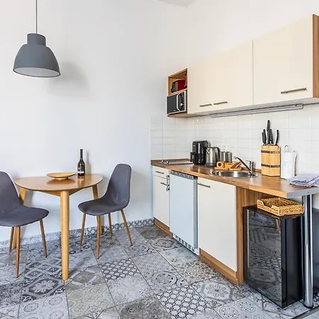 Corvin - Uelloi Serviced *