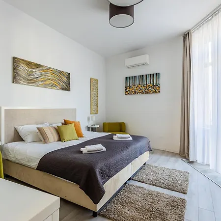 Apartmán Corvin - Uelloi Serviced