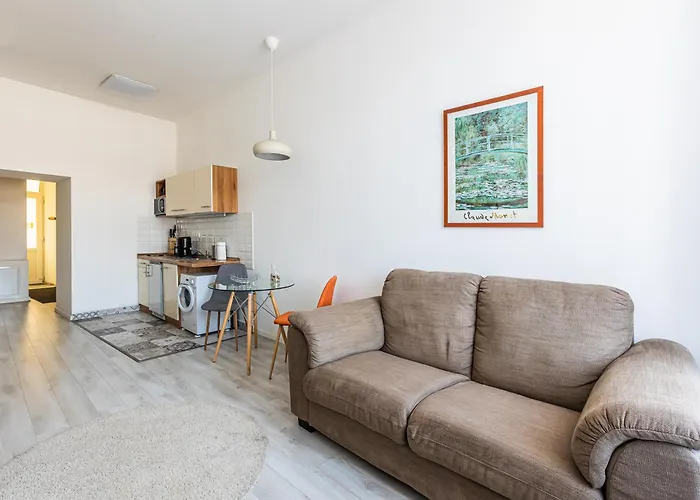 Corvin - Uelloi Serviced Apartmán