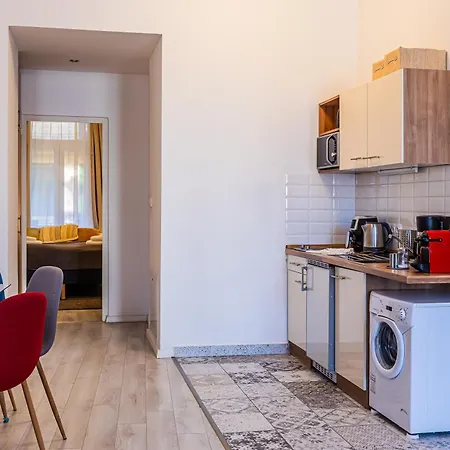 Corvin - Uelloi Serviced *