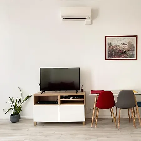 Corvin - Uelloi Serviced * Budapest