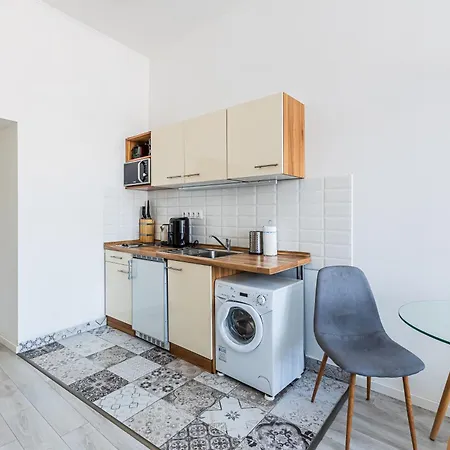 Apartment Corvin - Uelloi Serviced Budapest