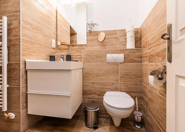 Corvin - Uelloi Serviced *